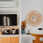 מלון Oliving Mykonos Luxury