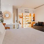 Oliving Mykonos Luxury מלון Klouvas