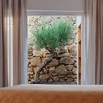מלון Oliving Mykonos Luxury Klouvas