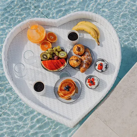 Oliving Mykonos Luxury ホテル Klouvas