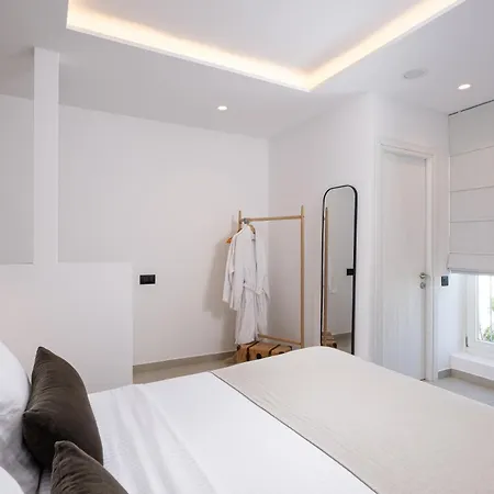 Oliving Mykonos Luxury 4* Klouvas