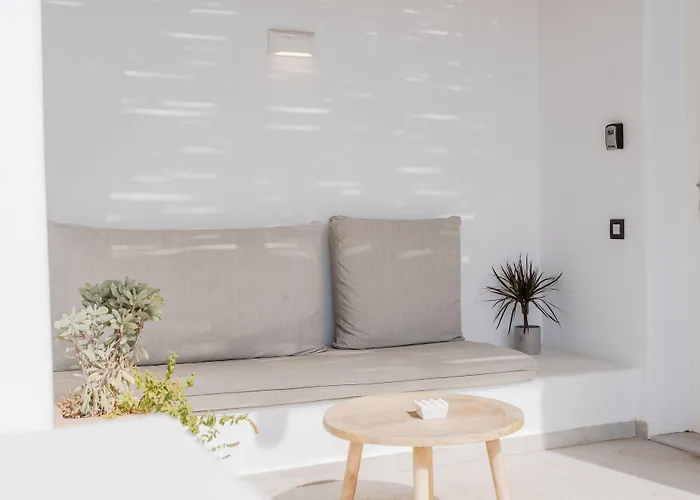 Oliving Mykonos Luxury Hotel Klouvas